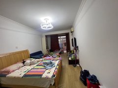上海浦东北蔡绿川新苑 精装修双南大两房 家电家具齐全 一楼带双院子 诚心出租房源真实图片