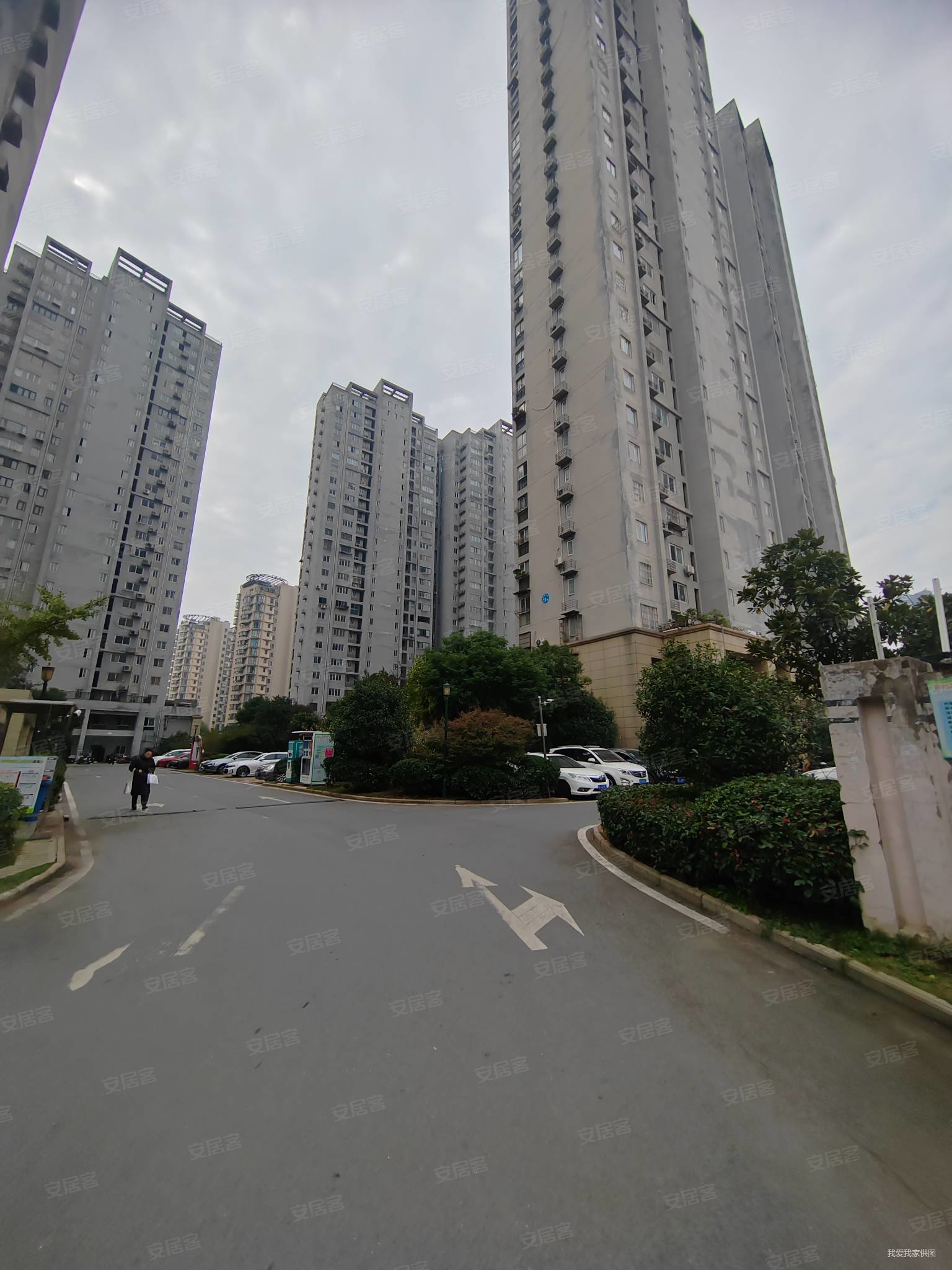 利民佳苑c区3室1厅1卫89㎡南北98万