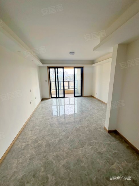 宝龙世家洋房双卫生间临地铁次新小区排有车位