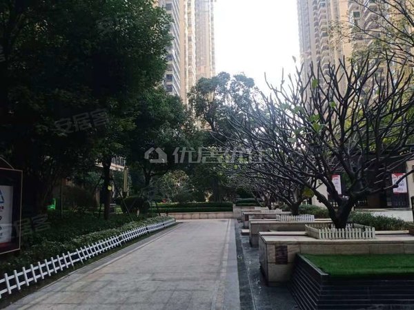 龙光玖珑府,10 1商业大道租房,地铁口 精装修 南北通透,江南租房-南宁