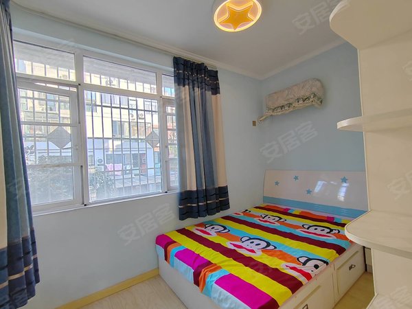 武汉沌口开发区郭徐岭广场丝宝叠翠园2期枫树二路旁,叠翠园二期,精3室