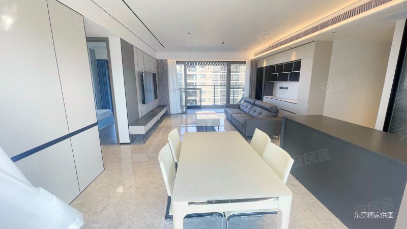 万科瑧山悦花园大平层4房3卫全新装修未住过堪比新房景观好