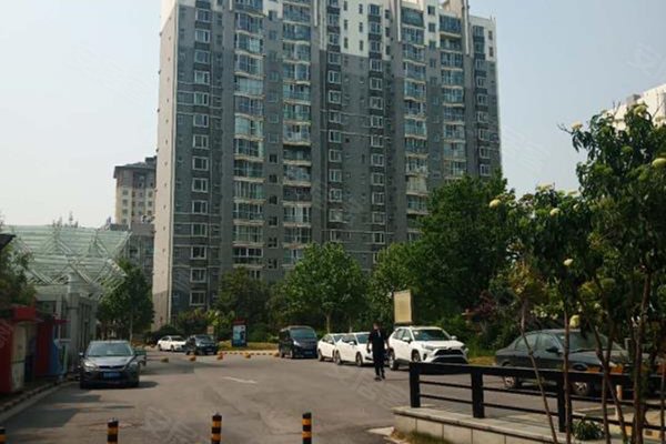 不足,鲍德现代逸城怎么样,鲍德现代逸城周边房产中介经纪人评价-济南