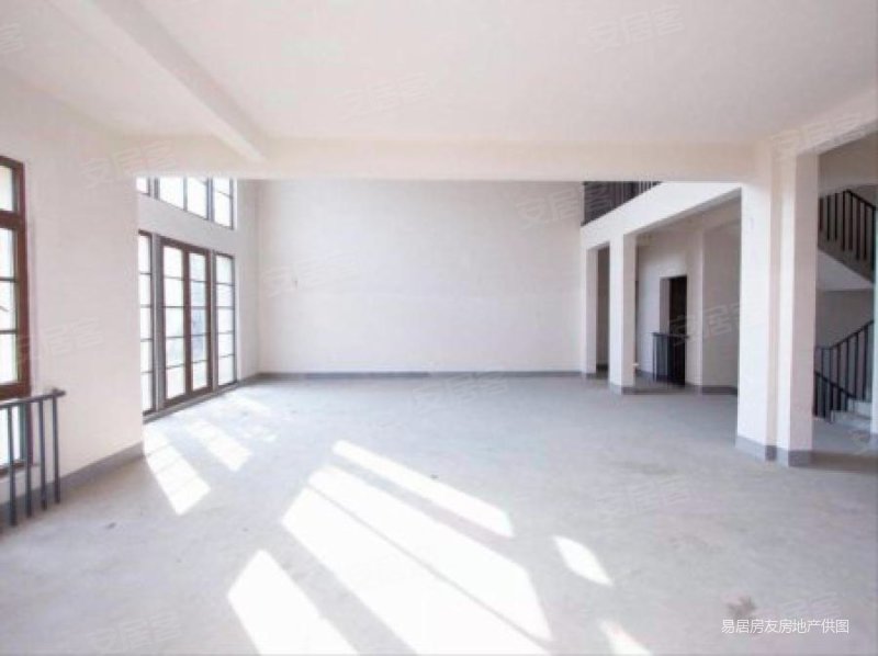 大山只做豪宅苏州园区法式大独栋客厅挑高全新毛坯花园550平,九龙仓国