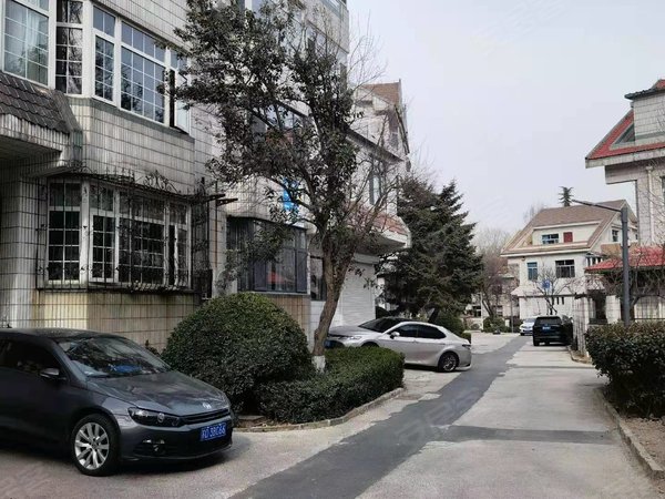 济南市中七里山紫宸大厦居民楼济南市区山东大厦南郊宾馆舜耕山庄 一