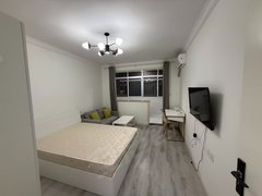 上海虹口凉城近协信广场，凉城公园，西边套精装一室一厅，可办居住证出租房源真实图片
