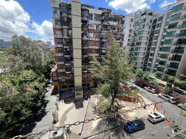 广州天河员村员村二横路11号大院员村地铁400米 电梯南向三房 房大厅