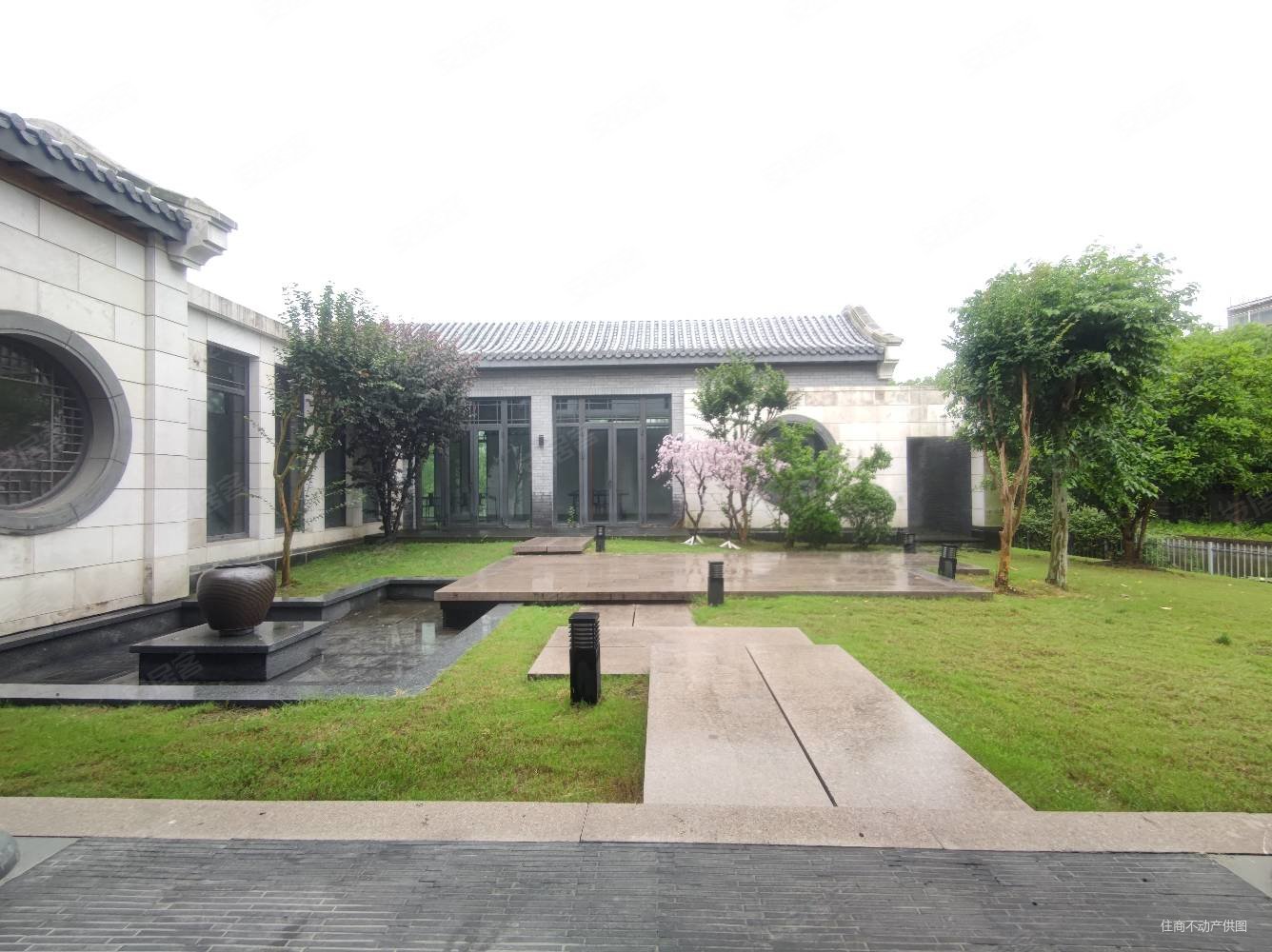 全上海仅31户,中式园林别墅,花园1200平,西南双面临大河,夏都融庭二手