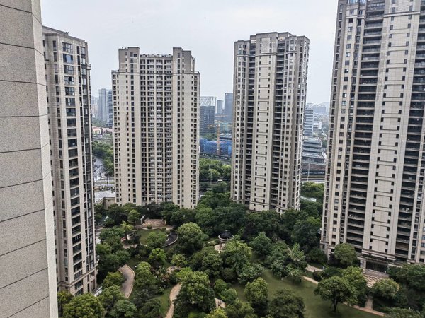 【多图】龙湖春江郦城,区政府租房,滨江天街旁新出一套高层大三房带