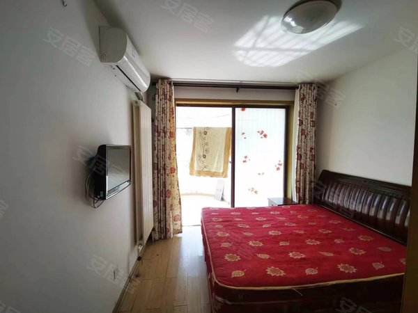 青岛莱西水集雍景园雍景园!上海路!小区免费停车!家具家电齐全!