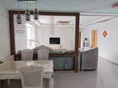 通辽科尔沁万达广场金叶广场附近 金叶家园 四室两卫 拎包入住配套齐全 停车方便出租房源真实图片