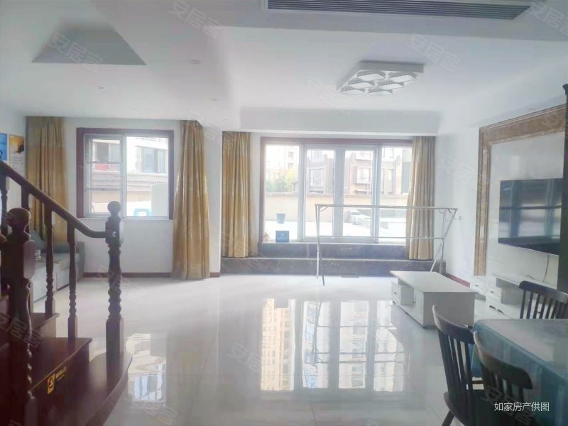 八佰伴对面 地铁2号线口 红星紫郡中叠 带60平露台上下二层