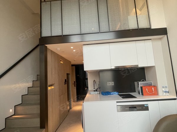 深圳南山蛇口南园晗山悦海城四海站 晗山悦海 38平精装1房 家私齐全