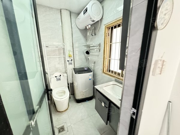 金华东阳东阳市中心新光天地(一期)烧煤气好乐多广场 星光汇对面附近两室一厅两卫带  投影仪出租房源真实图片