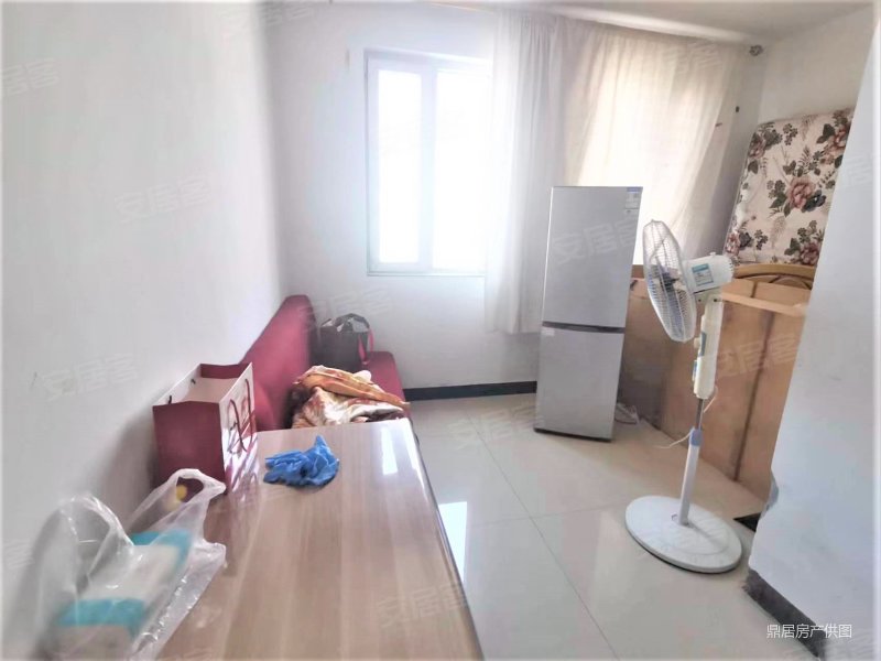 价格能聊~金泰花园小区~洋房中层~带地下室~全明通透两居