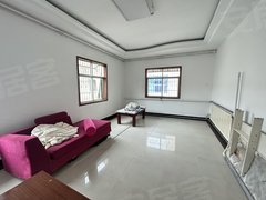 漯河源汇源汇城区急租交通路南段中医院许慎小学旁上下3层,有院子出租房源真实图片