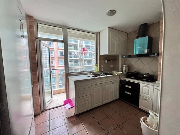 黄龙雅苑公寓住宅3室2厅2卫配套齐全南北通透