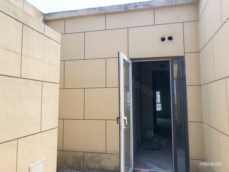 中海城屿墅 180平3室3卫上叠拼带露台 400w