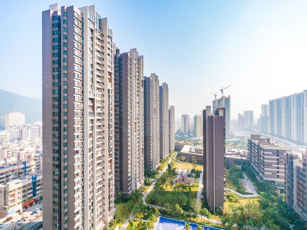 珠海高栏港区平沙时代港时代港 2室2厅1卫  电梯房 精装修 1800拎包