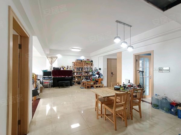 【多图】上誉花园,水荫路租房,带车位 君汇世家 精装五房 拎包入住