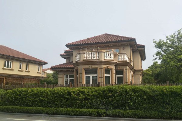 不足 距上海国际机场比较近,会有些噪音 其他经纪人对东海御庭的解读