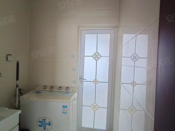 安阳滑县滑县城区锦和新城瑞苑新区锦和瑞园中装四室两厅两卫家具家电齐全年租12000包物业出租房源真实图片