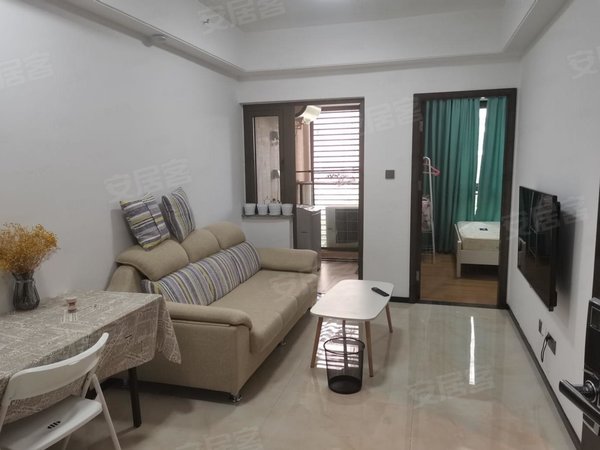 深圳龙岗坂田杨美村上段6巷16号小区杨美地铁站 短租房源,一室一厅