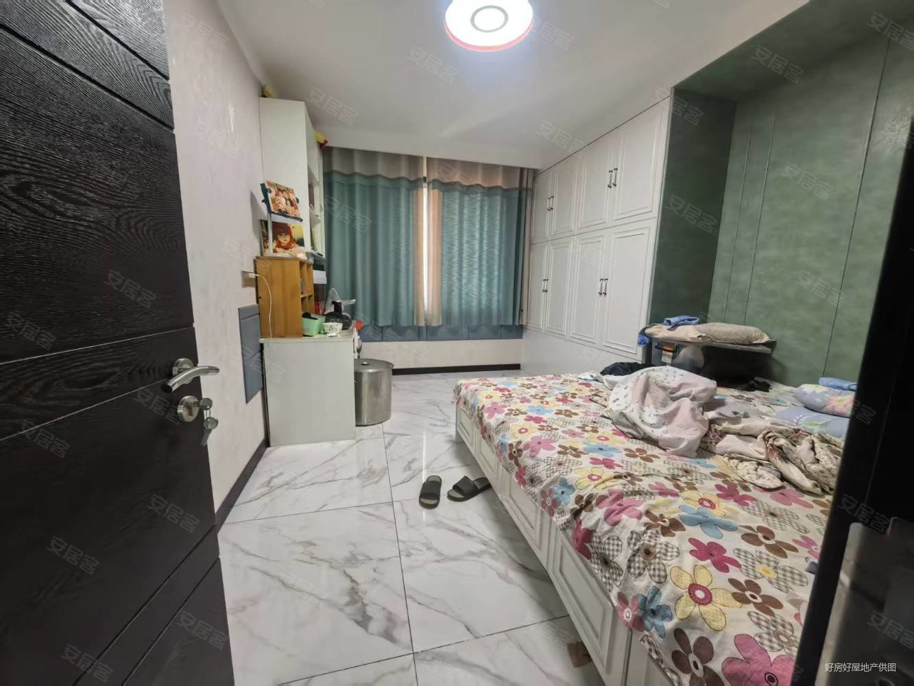 九州府邸3室2厅2卫171㎡南北180万