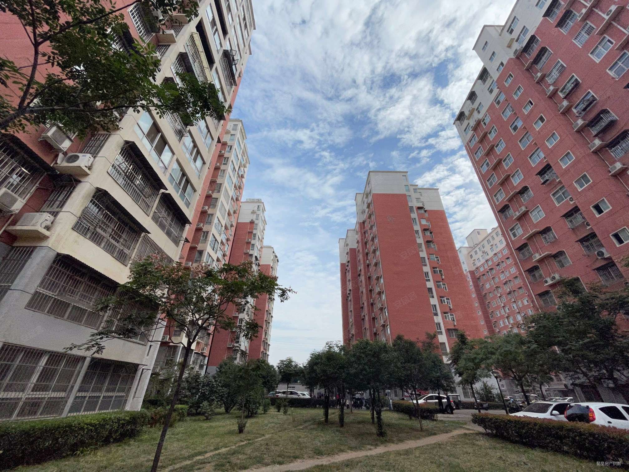 洛阳房产网>洛阳二手房>西工二手房>洛阳火车站二手房>富阳佳苑(南区)