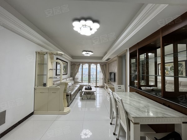 深圳罗湖笋岗田心庆云花园田心庆云花园 4室1厅1卫  电梯房 精装修94