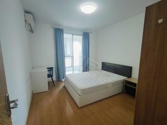 镇江镇江新区大港新区两室整租 无中介费 拎包入住 随时看房 可付一押一 好停车出租房源真实图片