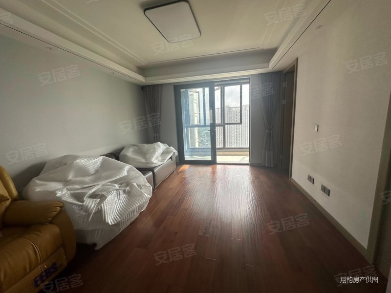 上湖城三期  好房子  可以看房子看河景