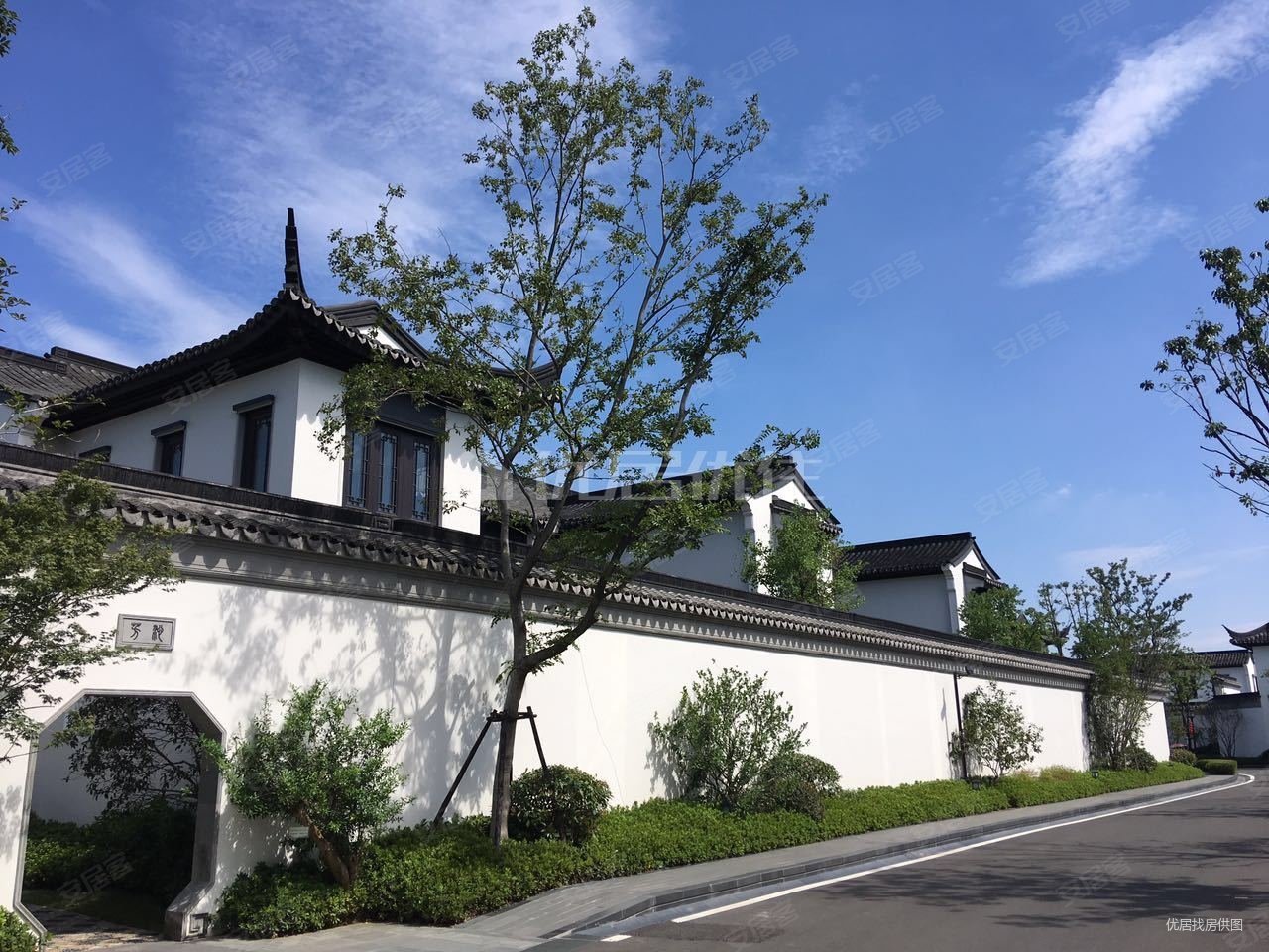苏州桃花源二线沿湖南入户垂花门精装别墅