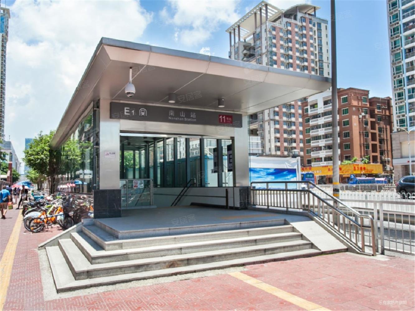 向南瑞峰花园3室2厅1卫64.14㎡东0万