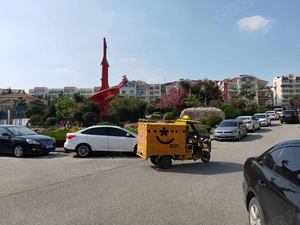 青岛崂山崂山区政府金岭新村金岭新村 精装套一 家具家电齐全 总价低