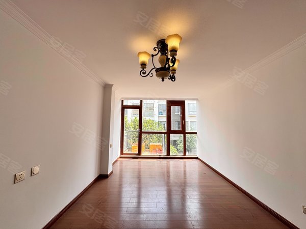 昆明西山滇池度假区滇池卫城蓝谷(别墅)滇池卫城蓝谷 精装小别墅 带