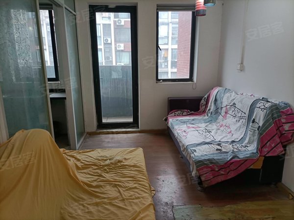 宁波江北恒一广场亲亲家园(江北)亲亲家园4室2厅2卫 南北通透 133平