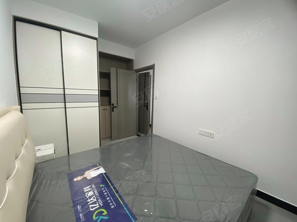 海宁海宁市区马桥藏绿园马桥小镇广场附近 精装1室 全新家电出租 朝南带大阳台出租房源真实图片