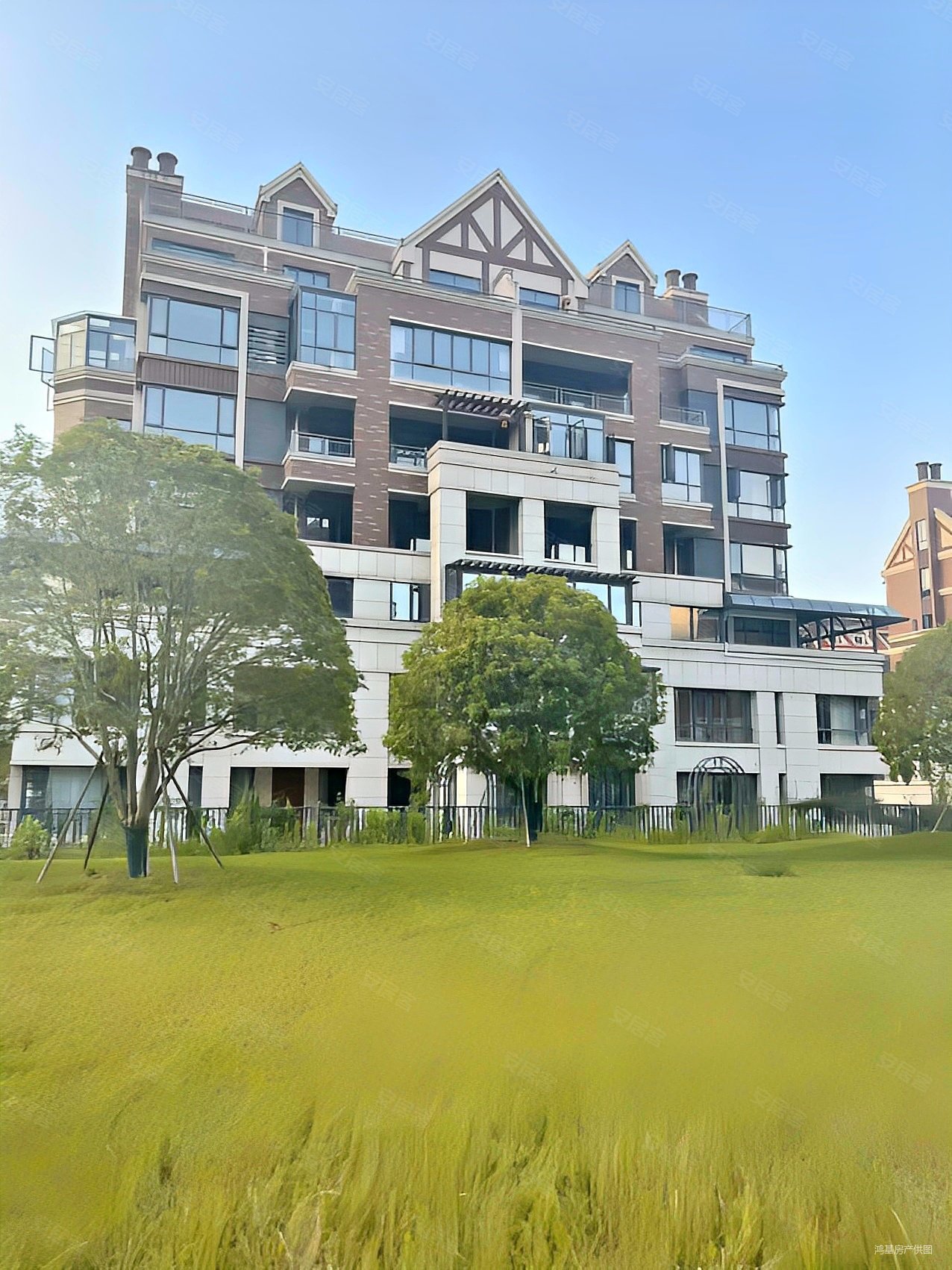 嘉圆悦山居3室2厅2卫125㎡南北140万