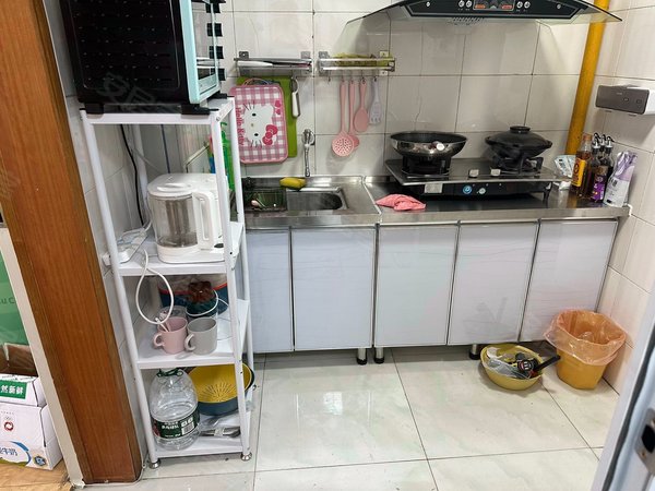 青岛市北理工大学solo黄金岁月四方利群 小村庄地铁口 精装 电梯 套一
