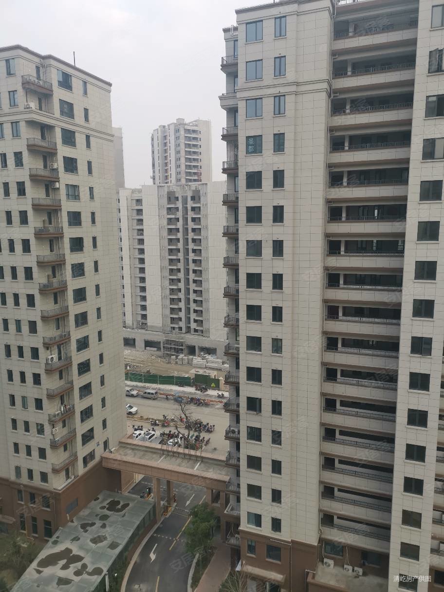 姜山南北通透刚需小三居次新小区商圈成熟近地铁