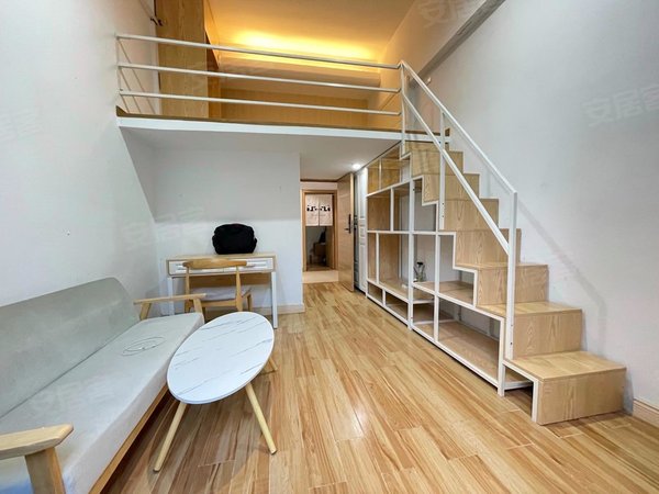 深圳南山桃源村光前村近西丽地铁口 复式公寓 采光通风很好 拎包入住