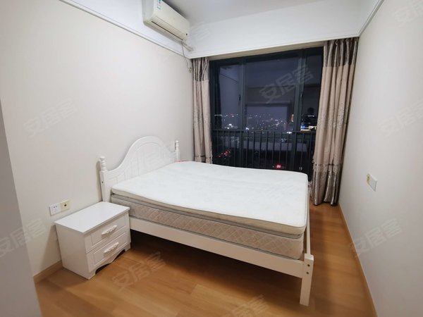 深圳龙岗横岗荣德雨辰公寓横岗站 荣德国际 精装两房 拎包入住 民水民