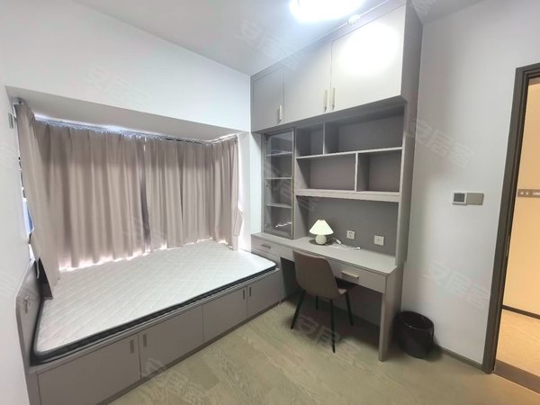 南宁良庆五象大道阳光城光明未来悦高品质小区，全屋空调定制衣柜，包物业费，可拎包入住！出租房源真实图片