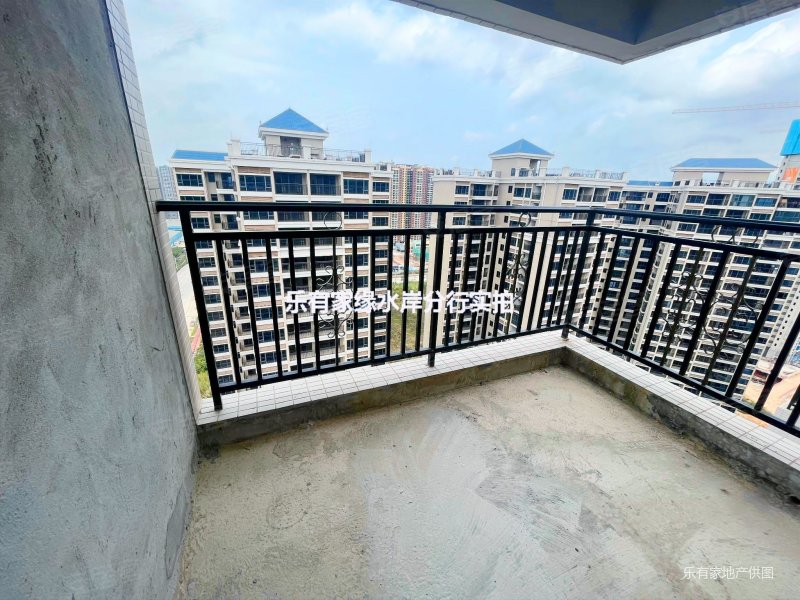 实拍可谈价30w俩澫买四房还送车位无遮挡绿景南庄