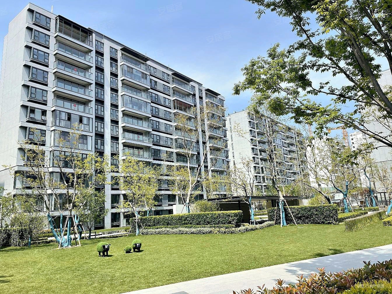 上湾璟园4室2厅2卫147㎡南北394.8万