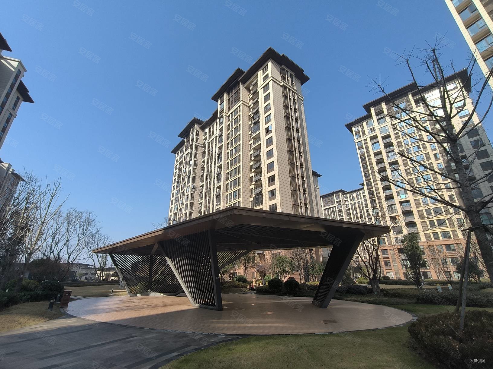 大华公园华府一线湖景房高楼层南北双阳台正边户有钥匙随时看房