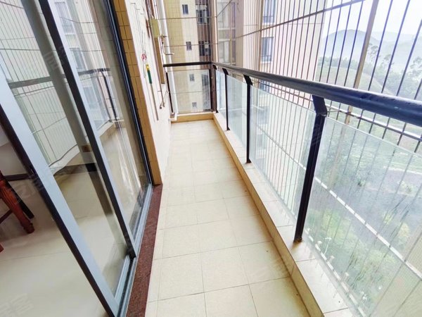 深圳光明光明楼村花园(一期)楼村梦之花园大三房,背山看水好位置,近