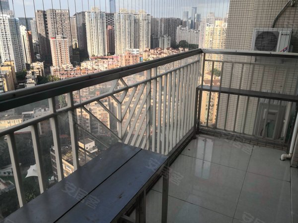 深圳南山南山中心区南光城市花园新出居家精装四房两卫,南光地铁站