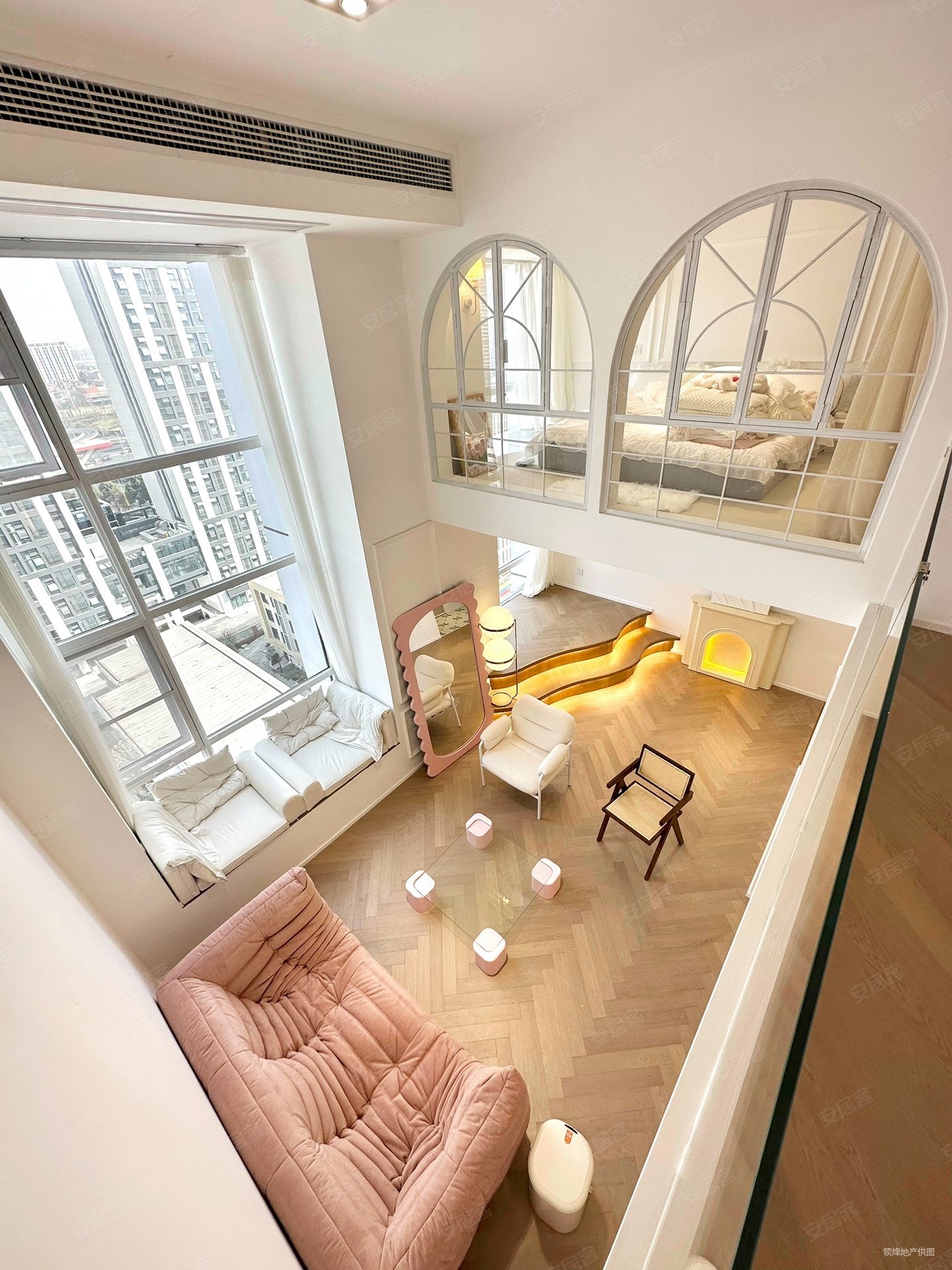 小姐姐包税急售精装跃层loft软装全配全民用收费南站